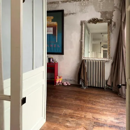 Apartment Charming Chic In Upper Marais 160m Paris