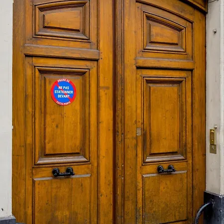 Charming Chic In Upper Marais 160m Apartment *