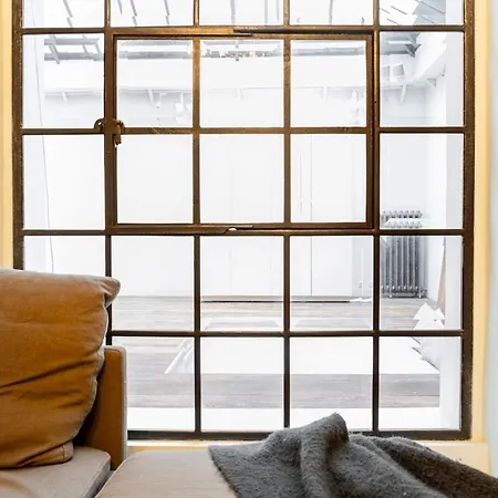 Apartment Charming Chic In Upper Marais 160m