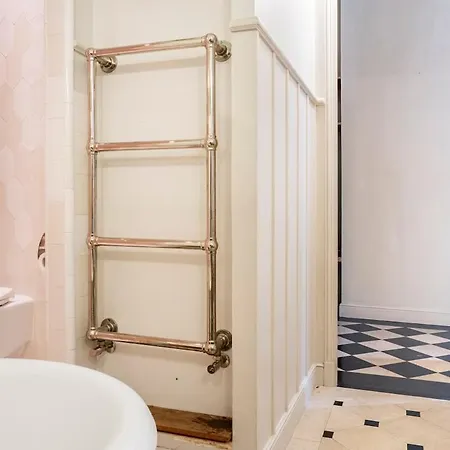 Charming Chic In Upper Marais 160m Apartment Paris