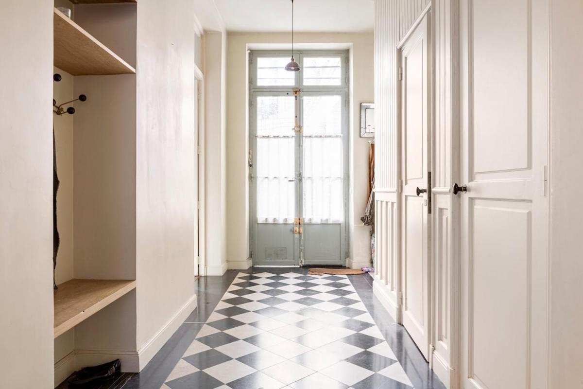 Charming Chic In Upper Marais 160m Paris