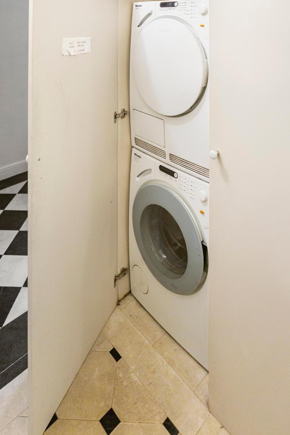 Charming Chic In Upper Marais 160m * Paris