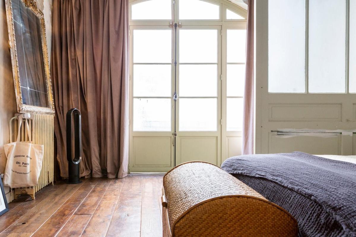 Charming Chic In Upper Marais 160m