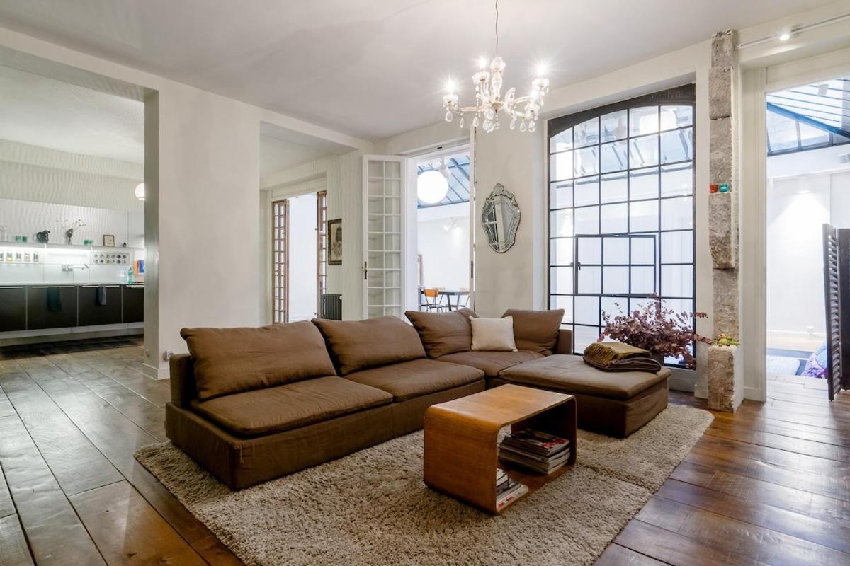 Charming Chic In Upper Marais 160m Apartment