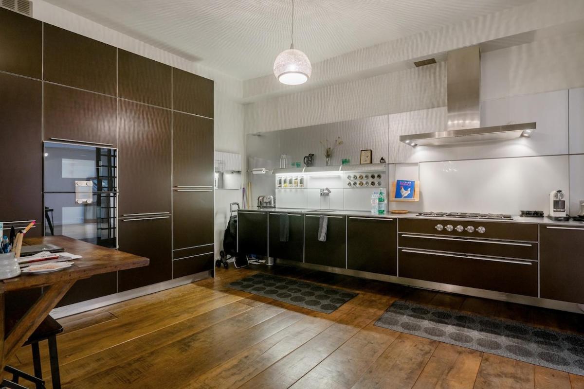Charming Chic In Upper Marais 160m